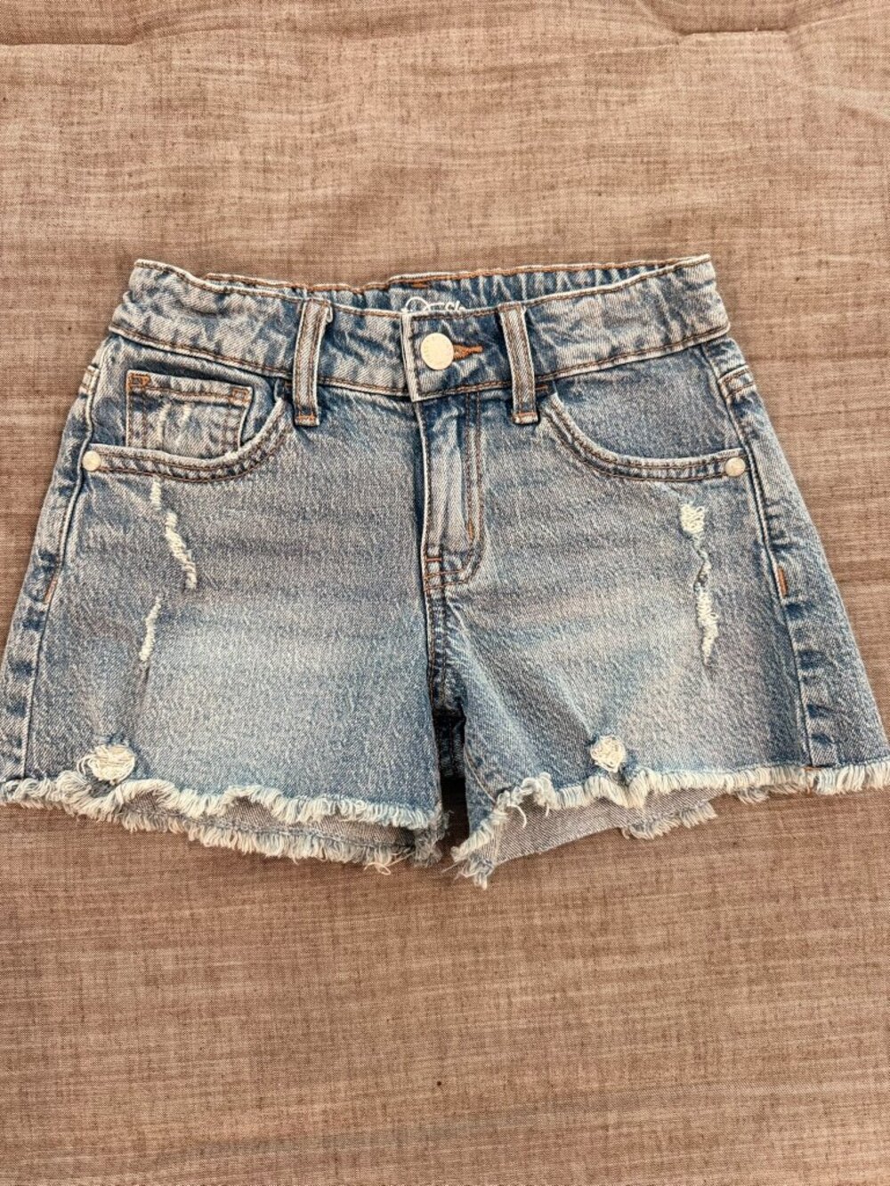 Art Class Girls Size 8 Distressed Denim Shorts Light Wash Frayed Hem
